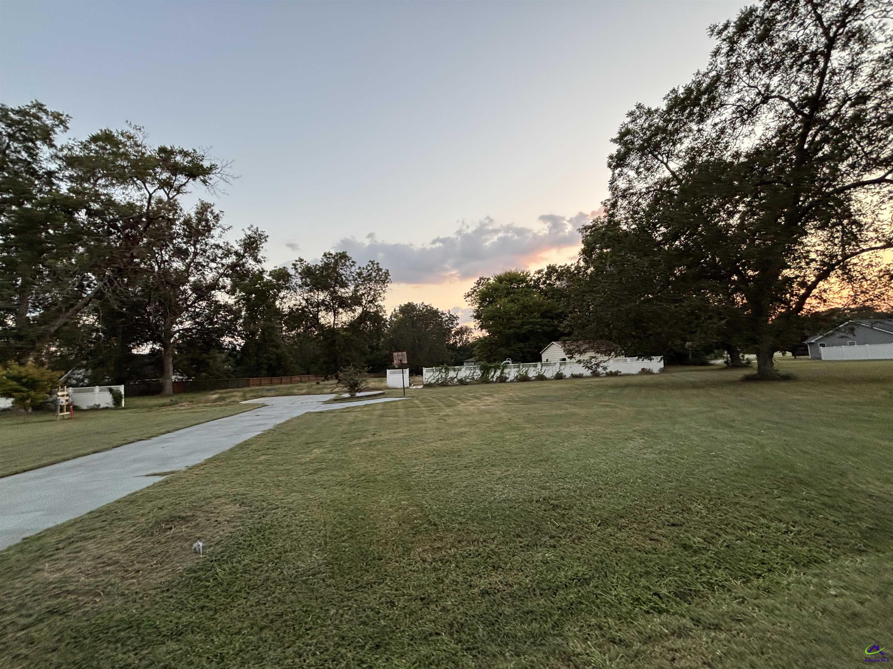 140 Racetrack Drive