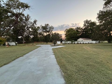 140 Racetrack Drive Cochran GA 31014