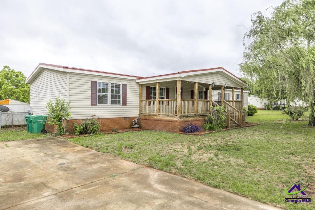 127 Shamrock Circle