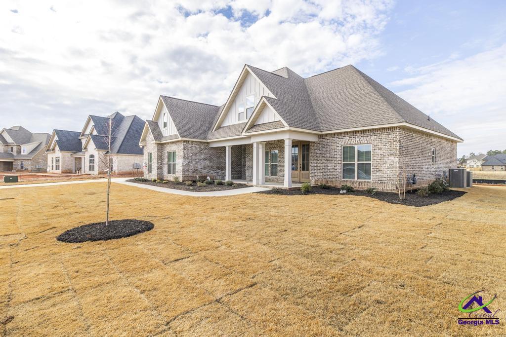 402 Bristleleaf Path