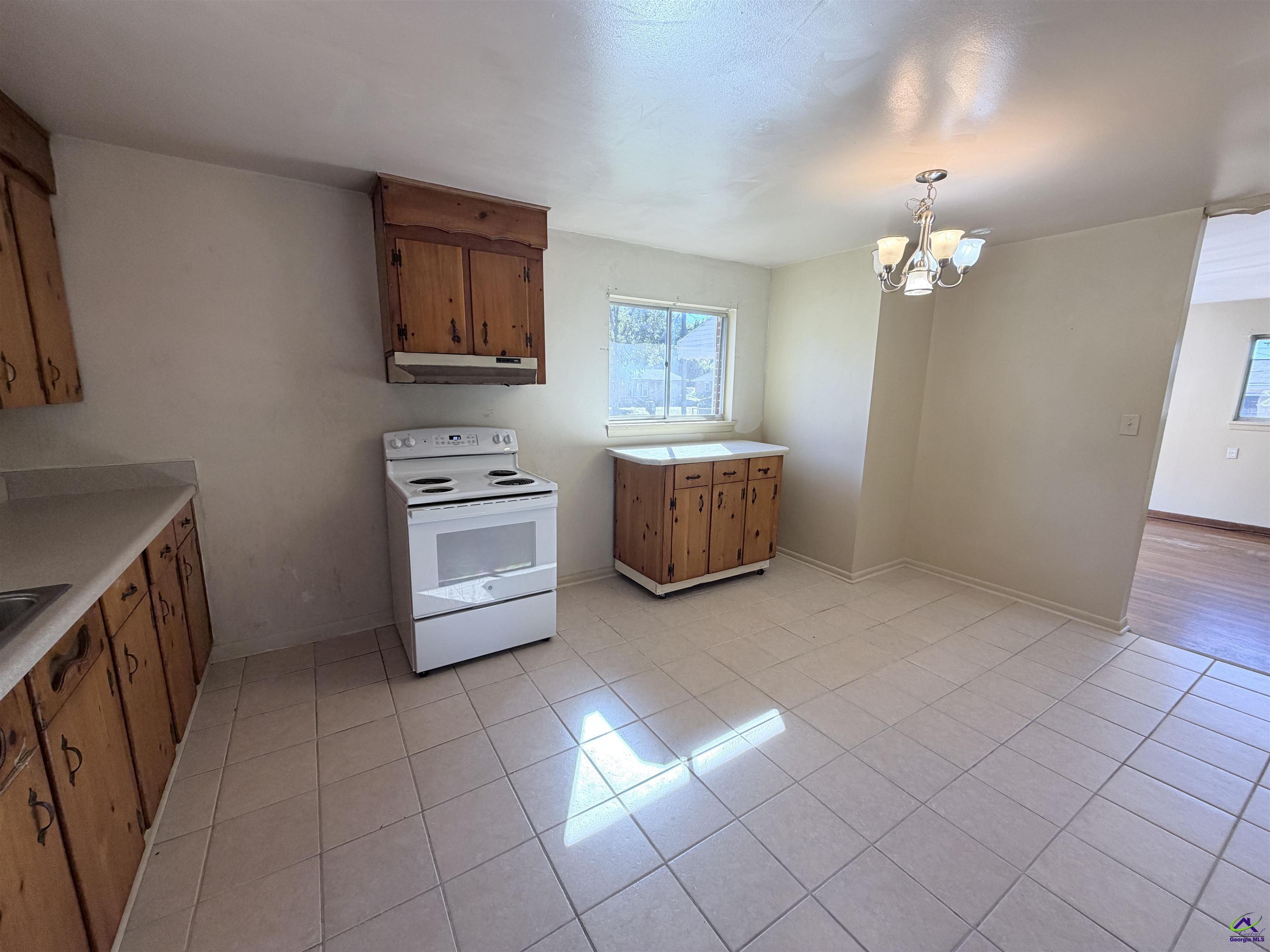 118 Meadowcliff Circle