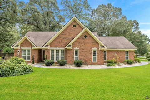 102 Monarch Place Warner Robins GA 31088