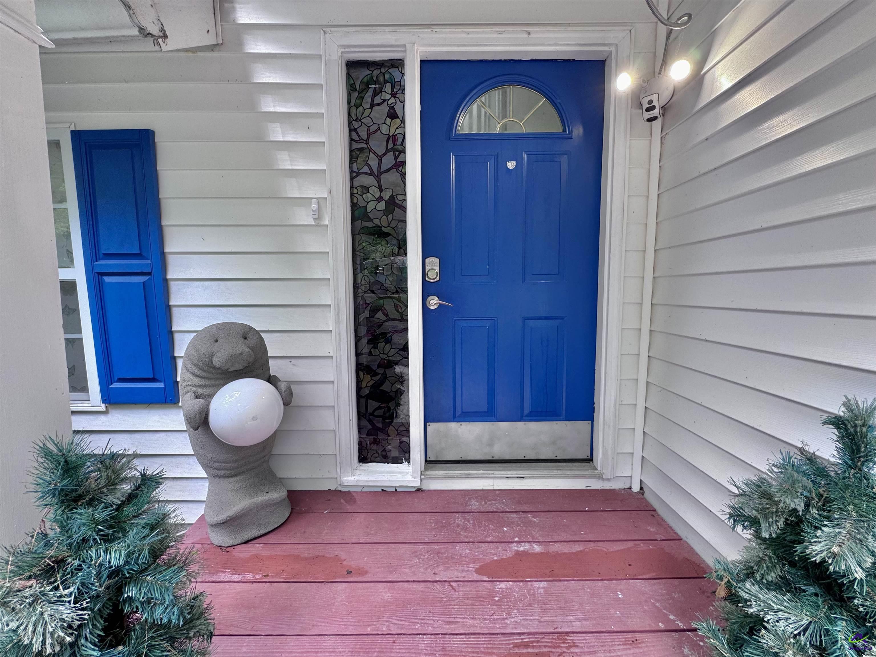 285 Edgewater Drive