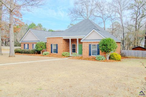 301 Hunts Landing Drive Kathleen GA 31047