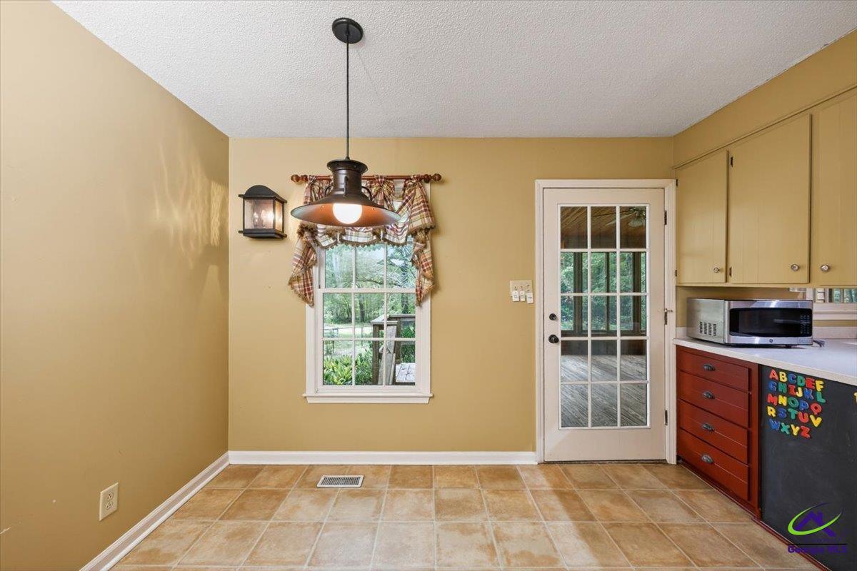 973 Fieldstone Drive