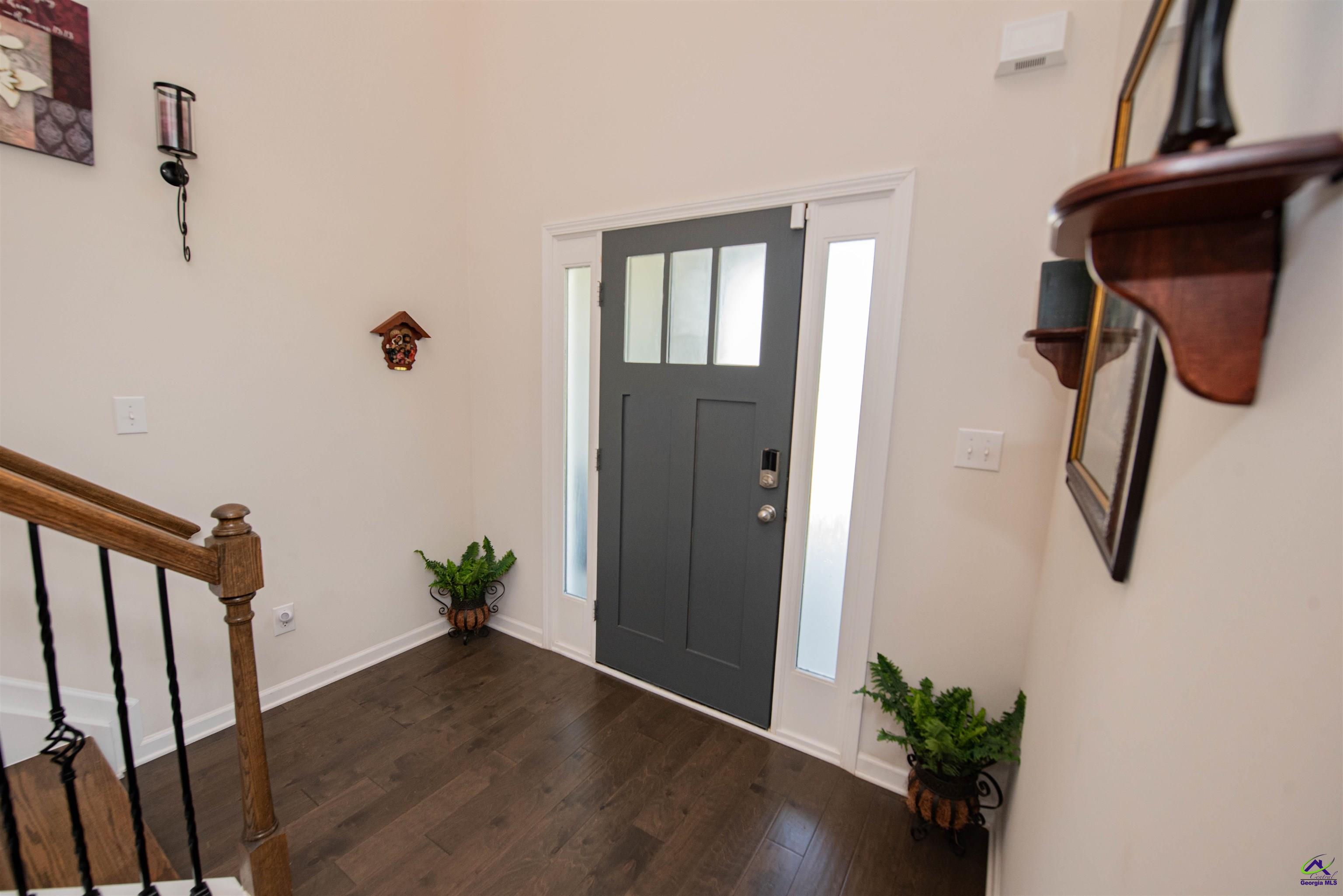 125 Amberley Ct
