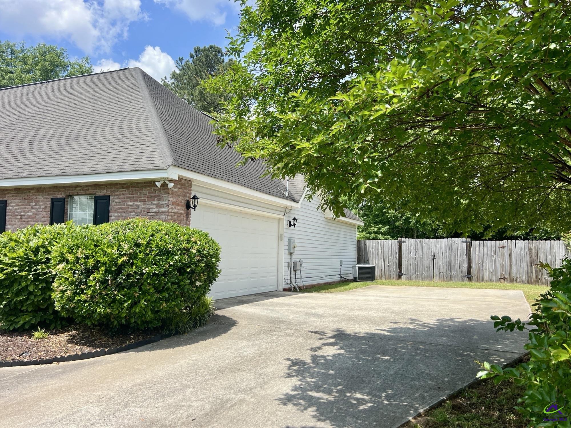 143 Gleneagle Drive