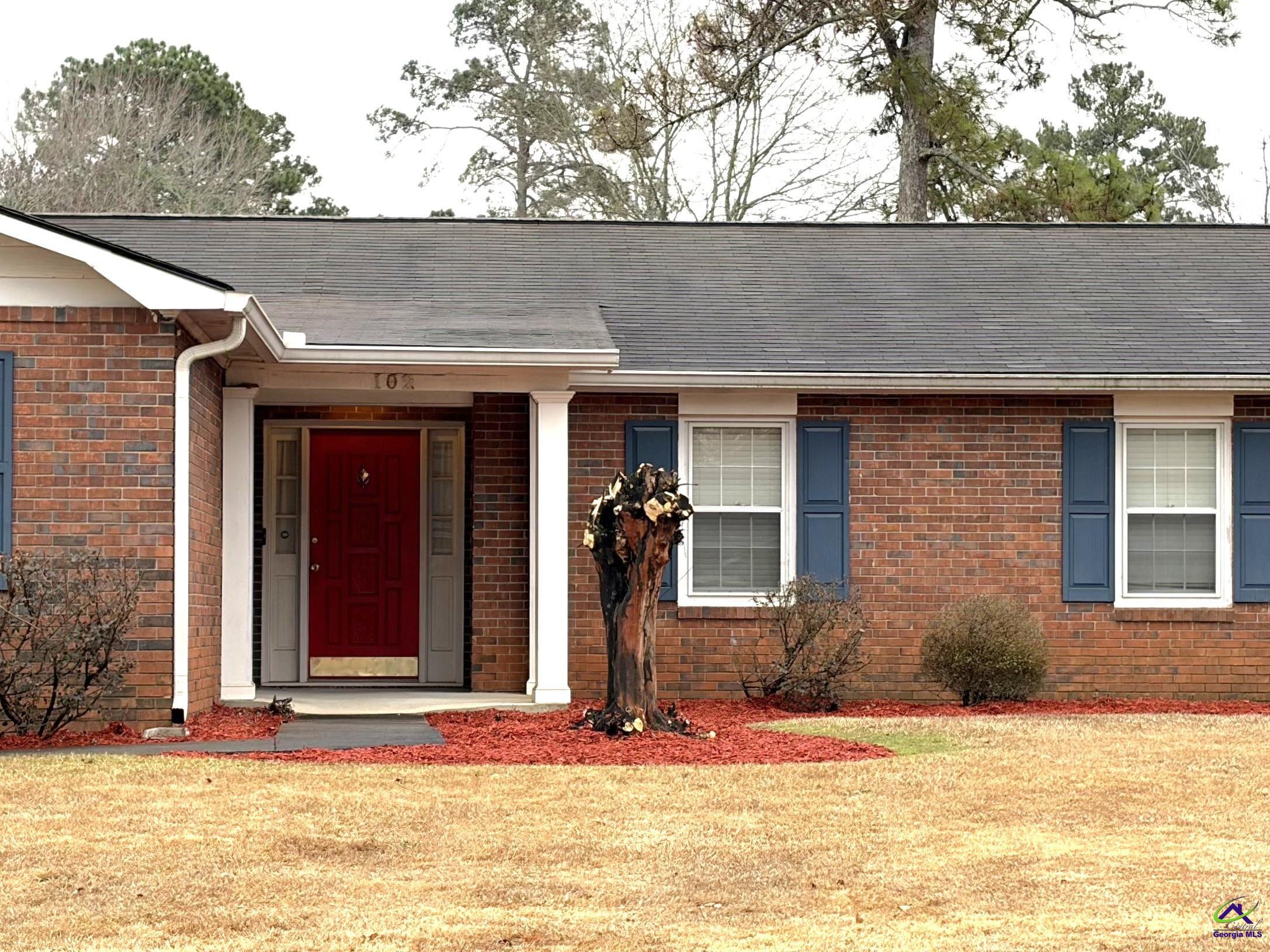 102 Ridge Circle North