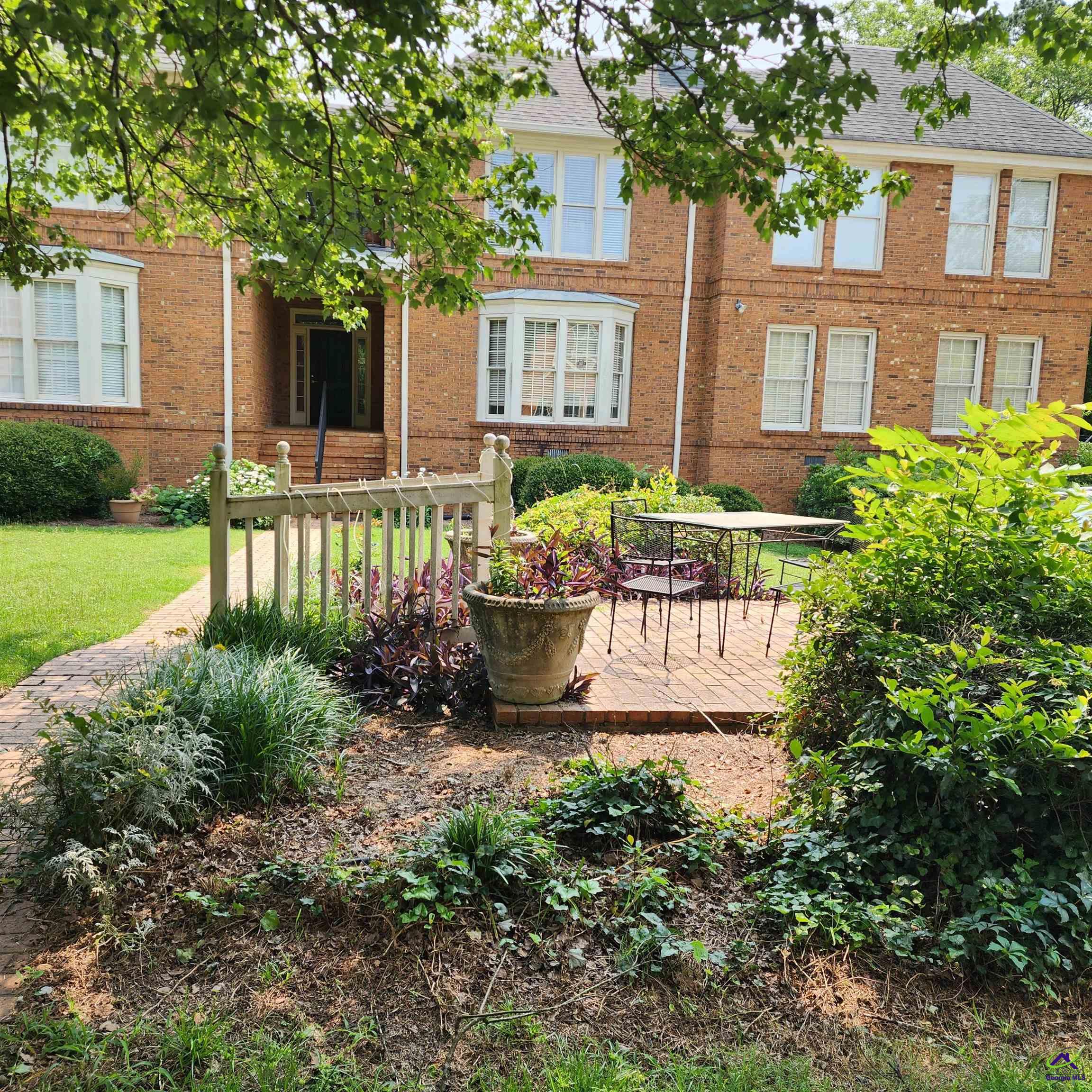 175 Corbin Avenue