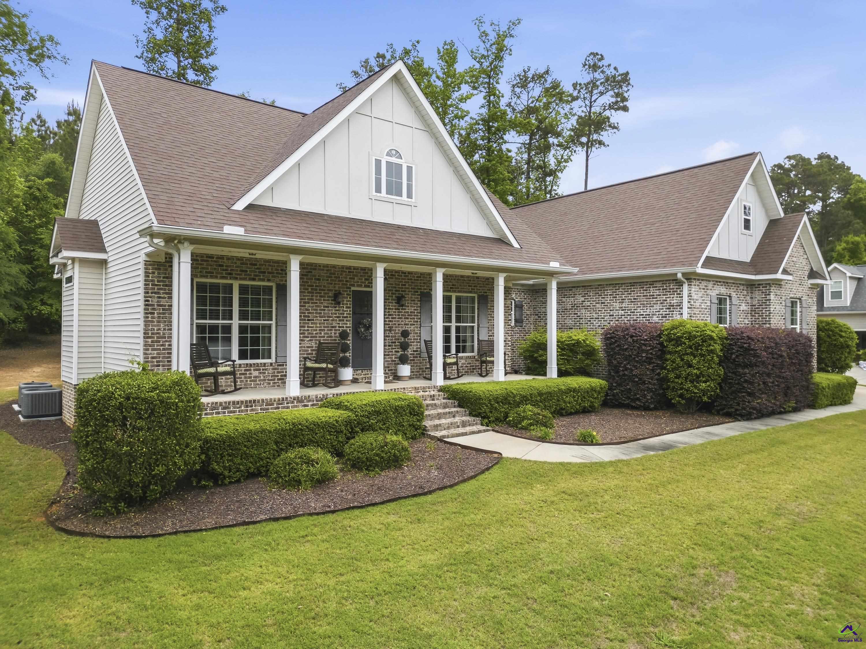 113 Oakwood Drive