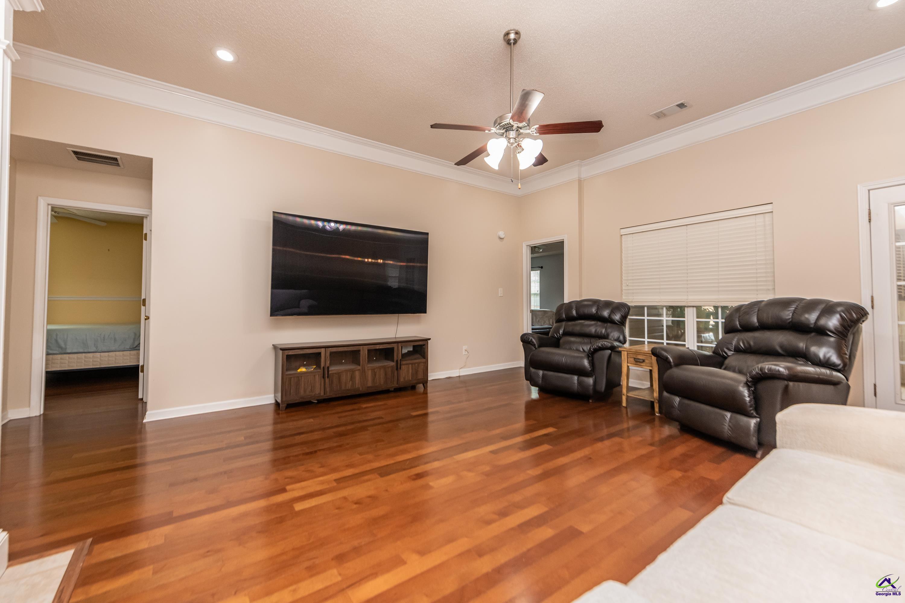 304 Faybrook Dr