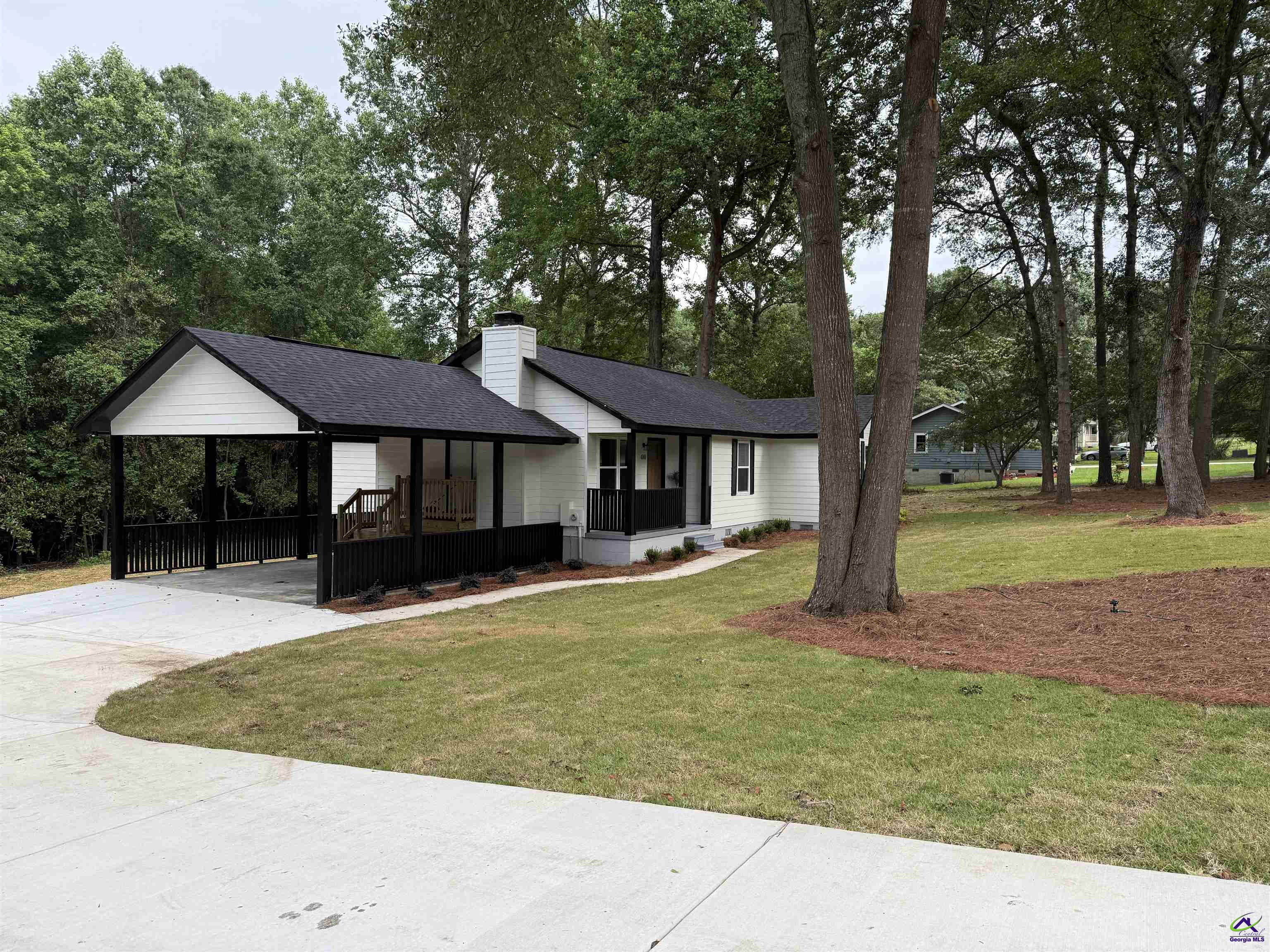 400 North Lake Dr