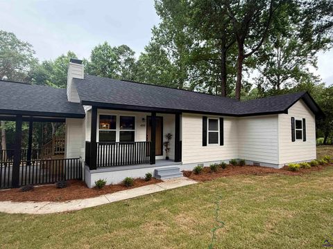 400 North Lake Dr Perry GA 31069