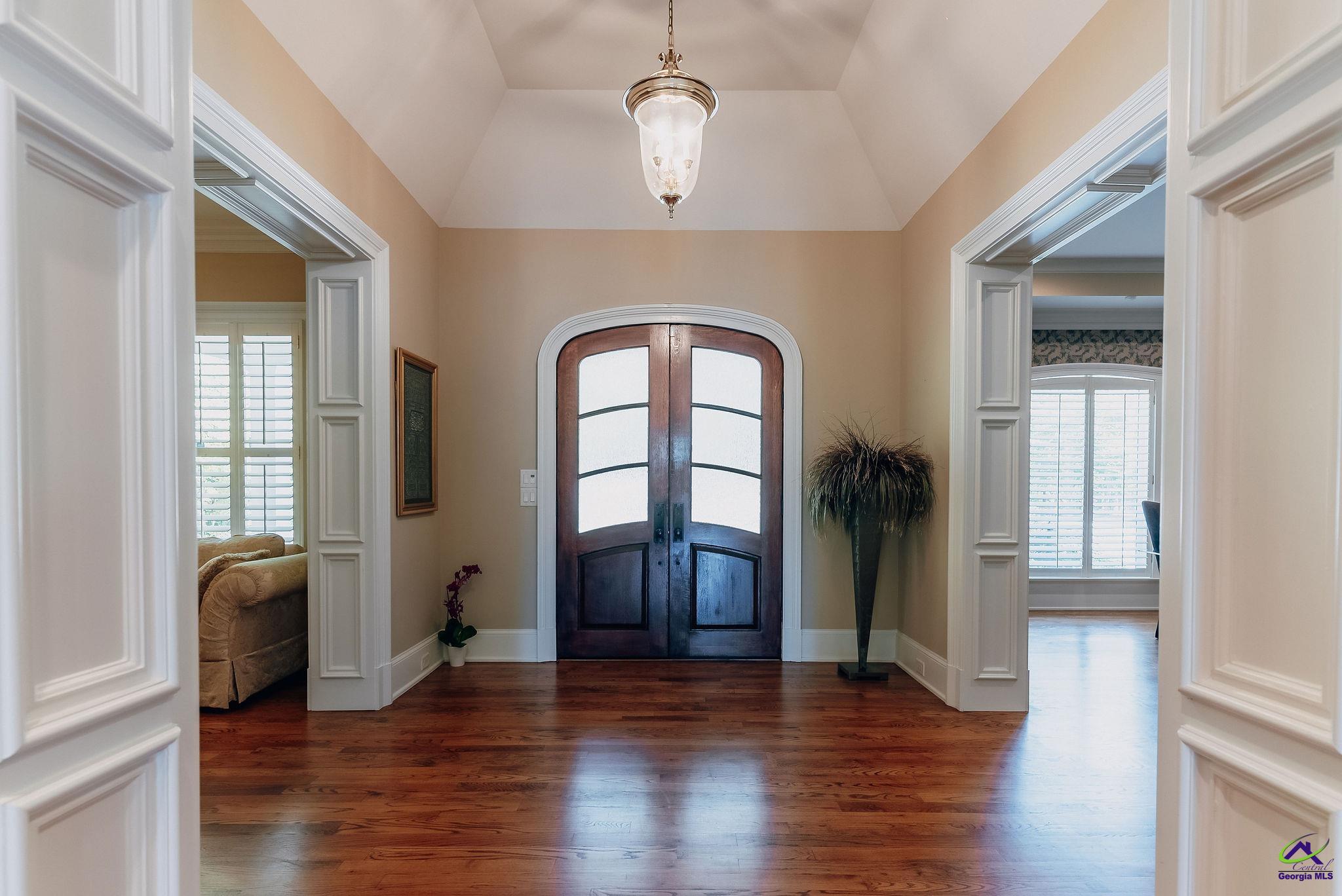 135 Lake Ridge Drive