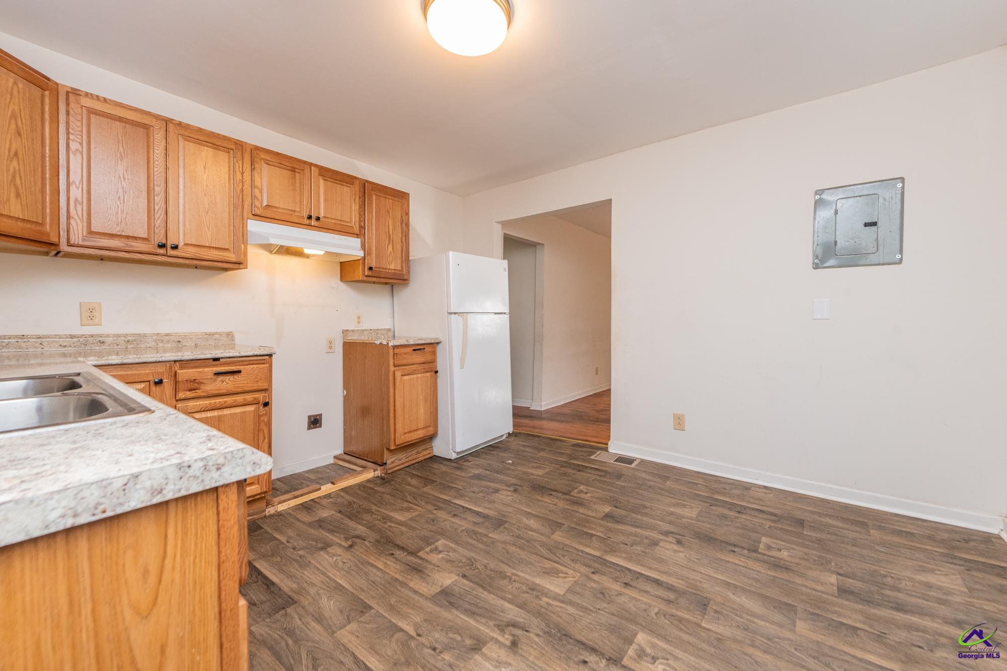 1755 Waverland Circle