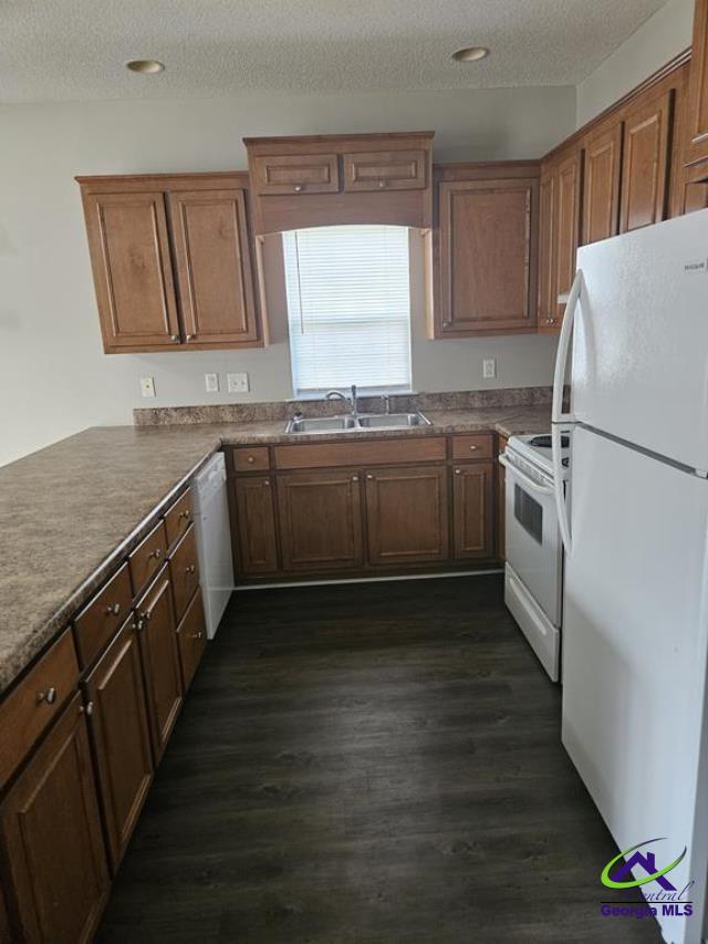 502 Club Villa Court #1