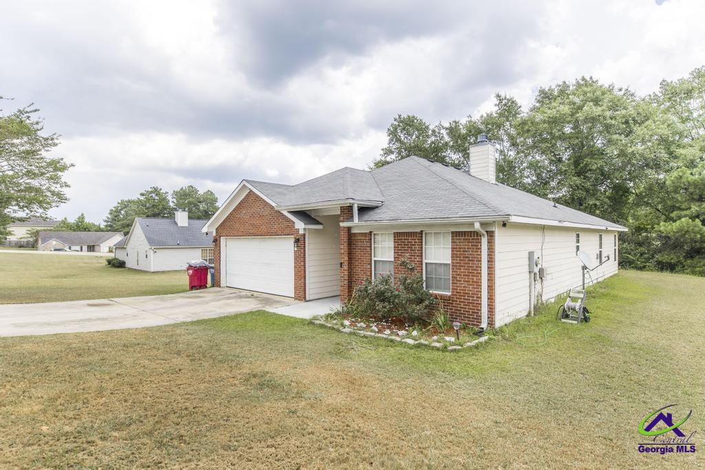 498 Crabapple Place