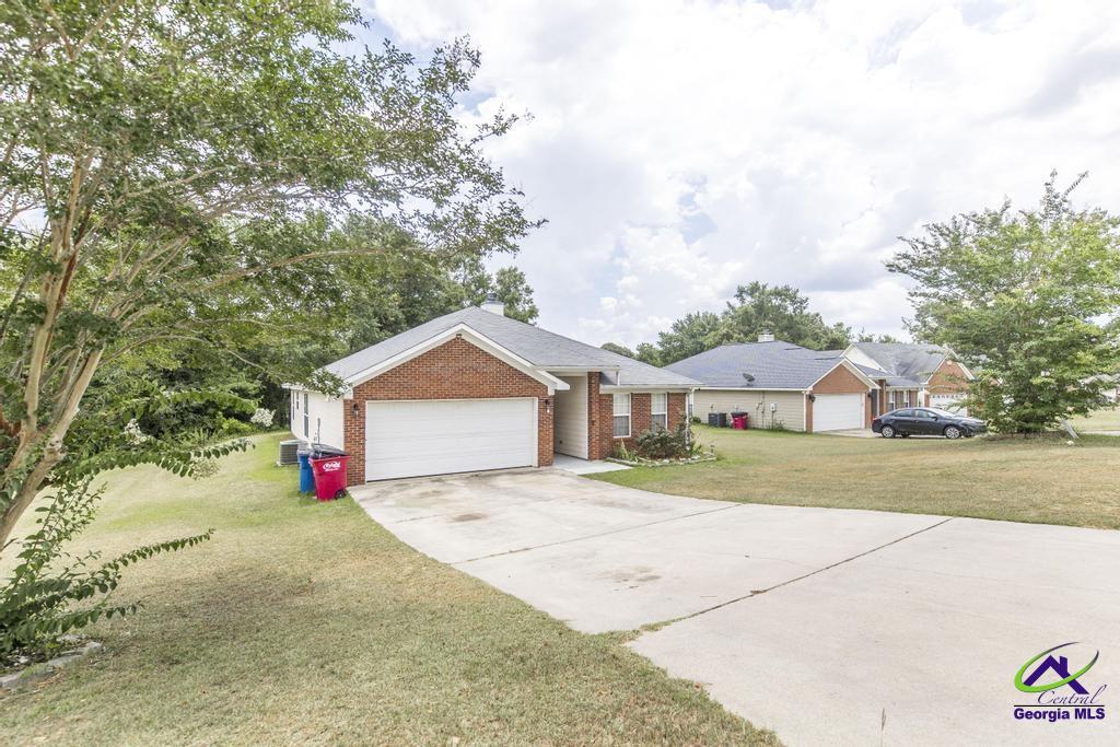 498 Crabapple Place