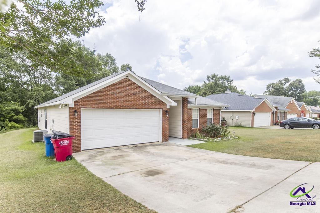498 Crabapple Place