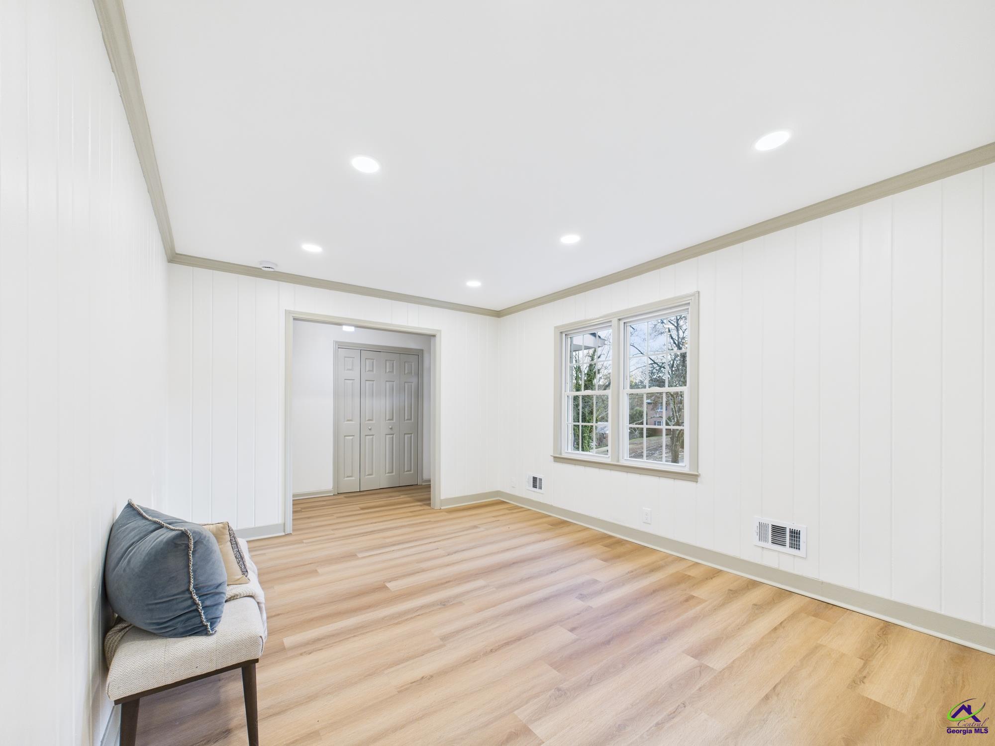 1068 S Pine Knoll Drive