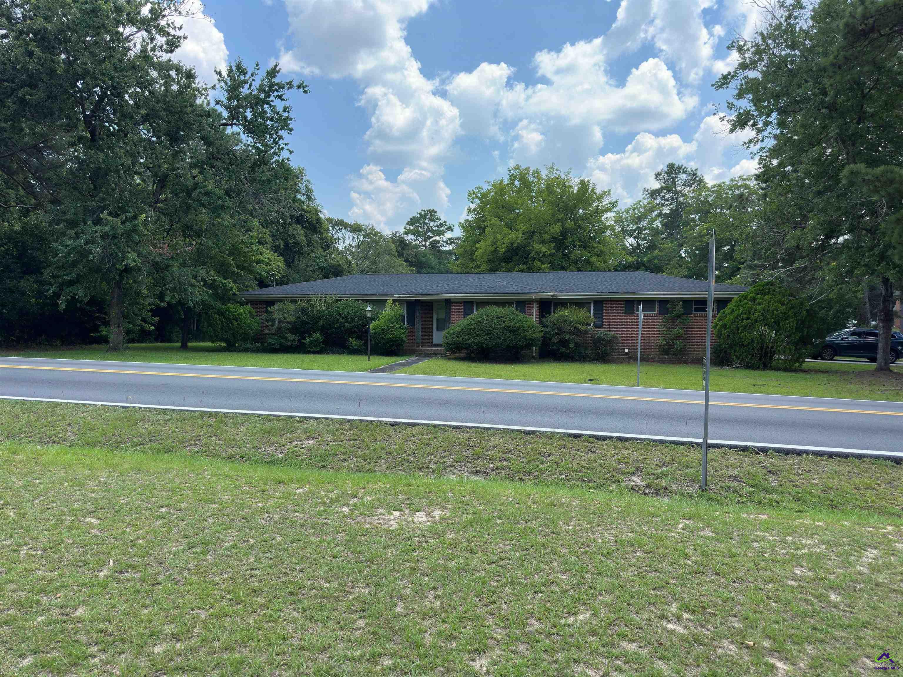 501 Pincecrest Drive