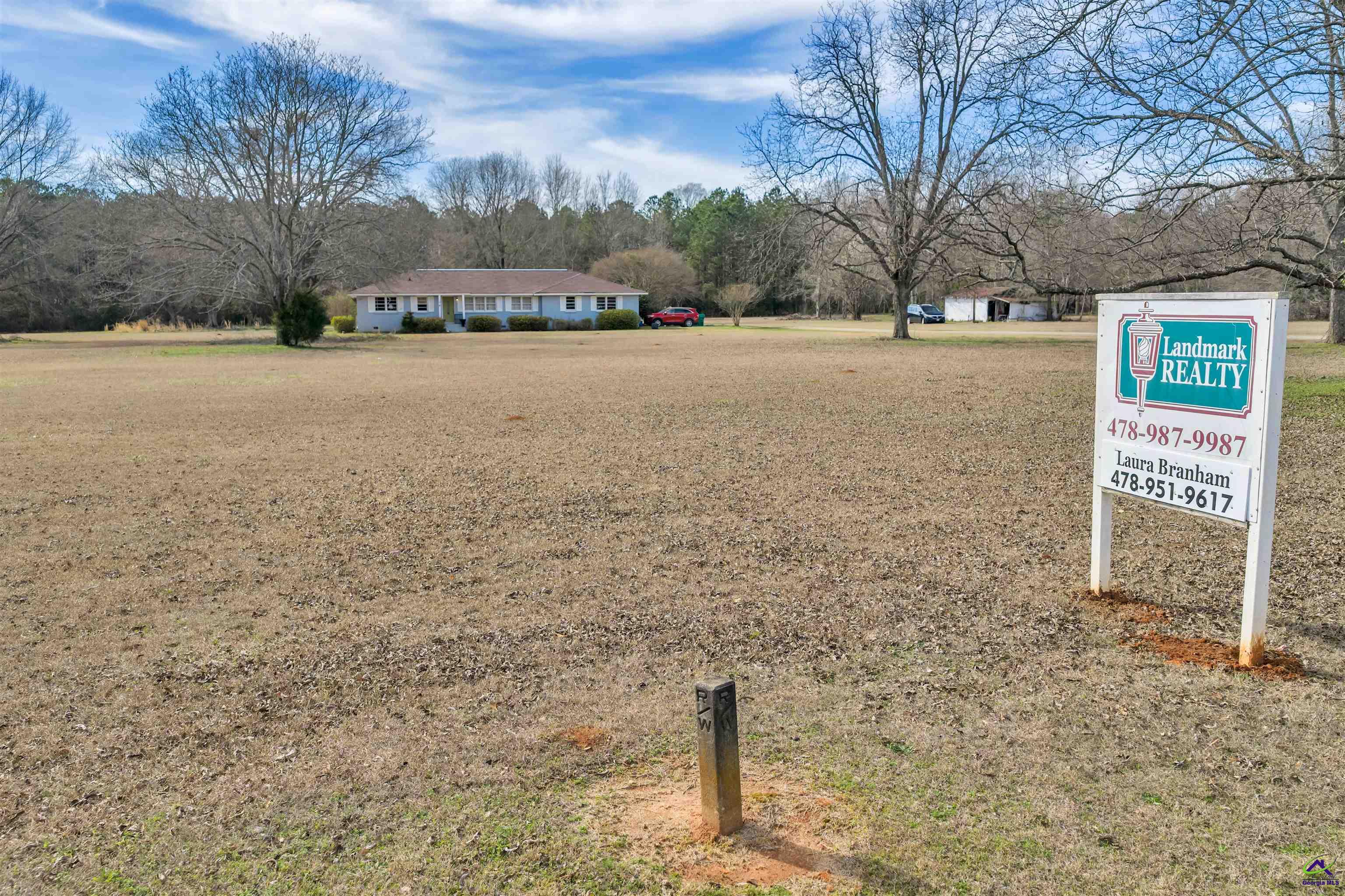 1401 S Houston Lake Road