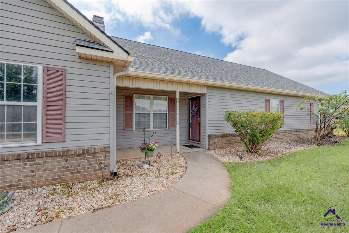 102 Alamo Court