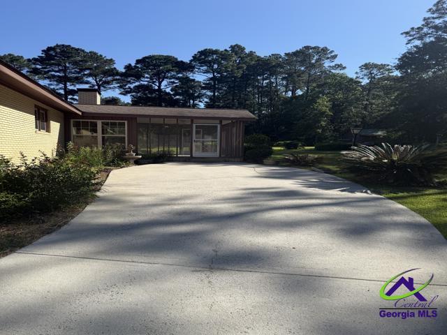 298 Warren Way