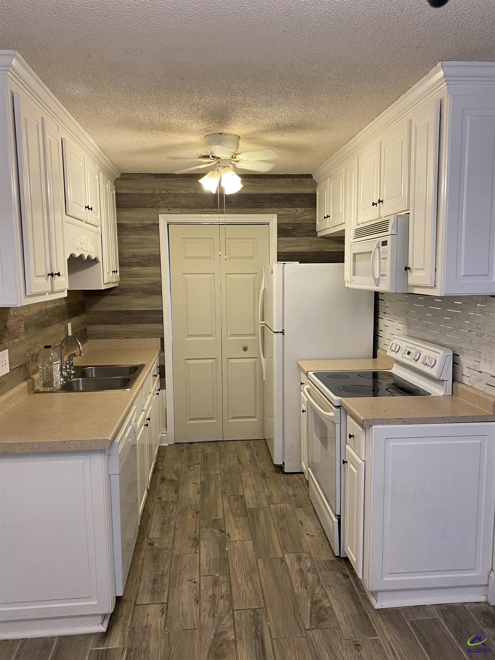 310 Westcliff Center
