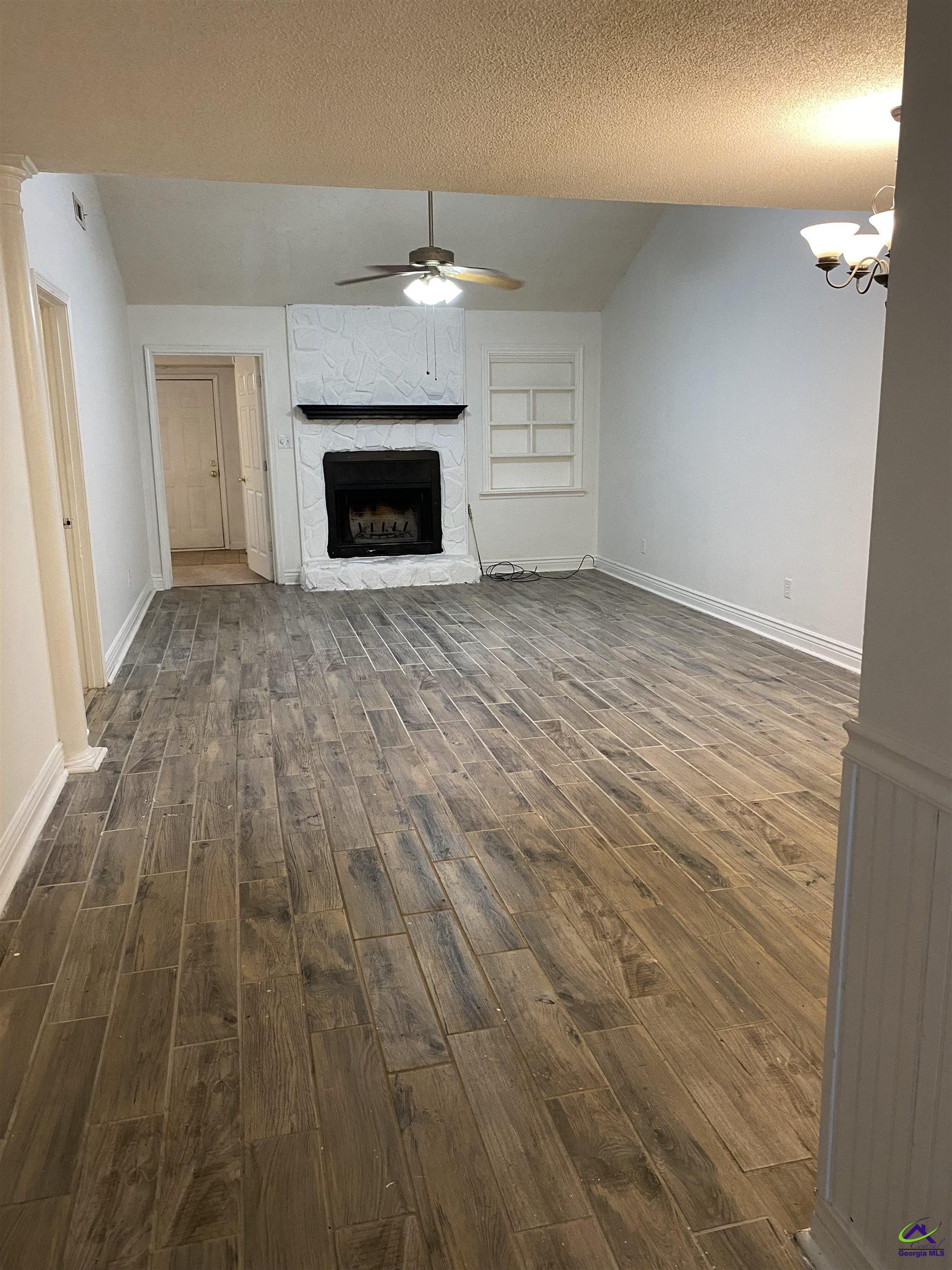 310 Westcliff Center