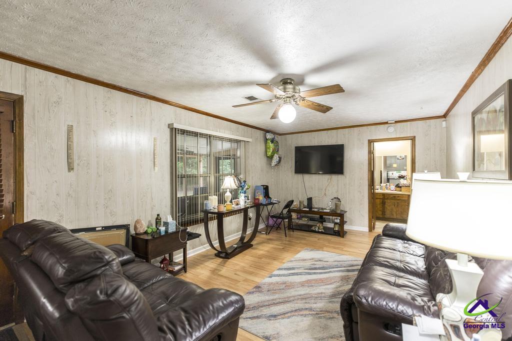 2002 Hickory Drive