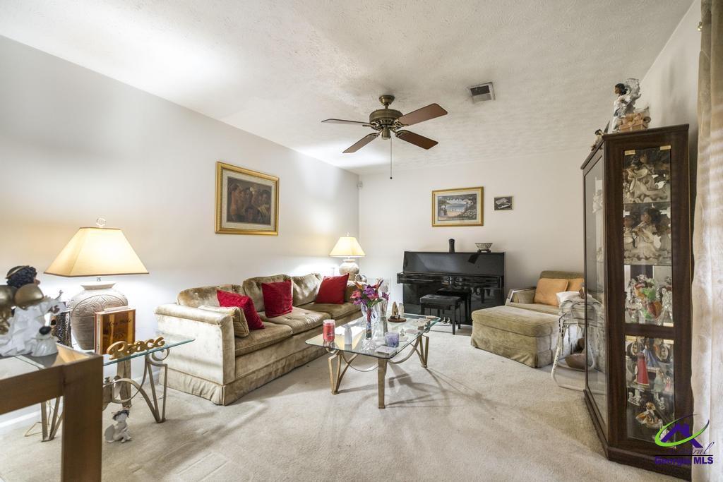 2002 Hickory Drive