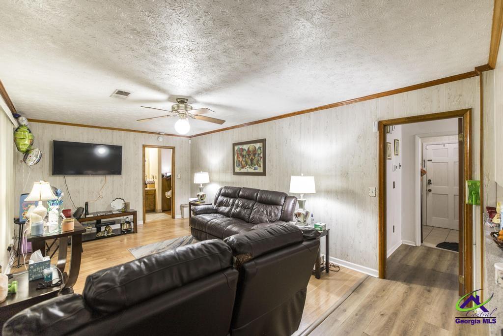 2002 Hickory Drive
