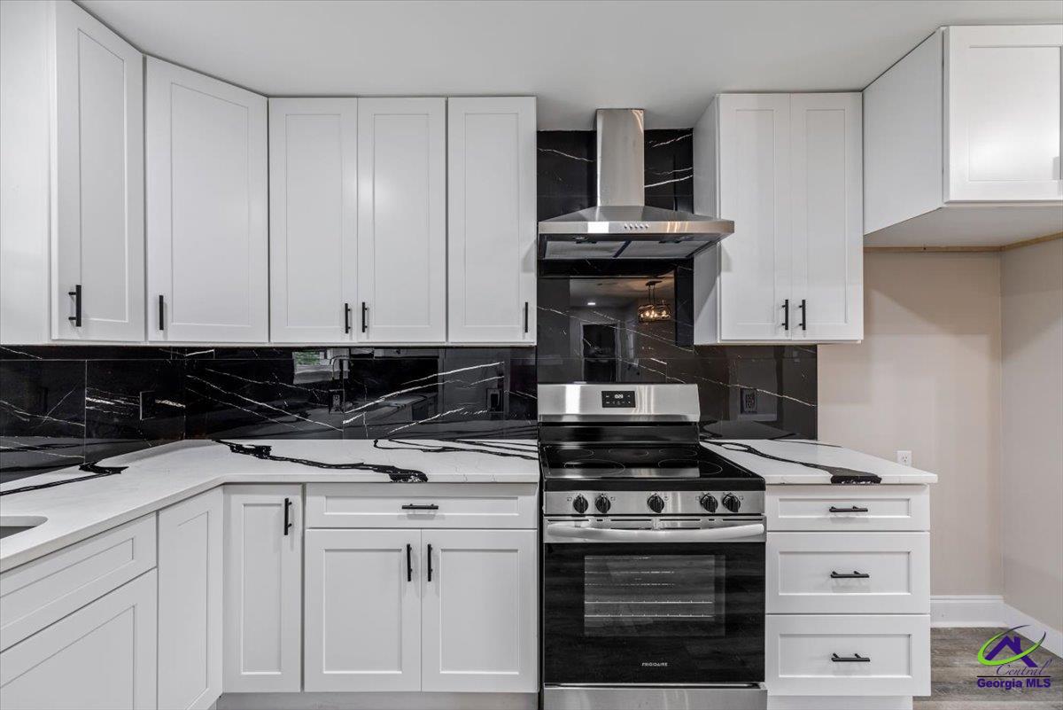 105 Pineview Drive
