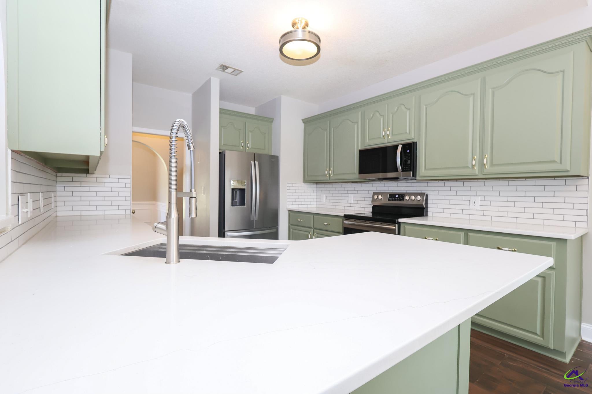 1008 Bay Laurel Circle