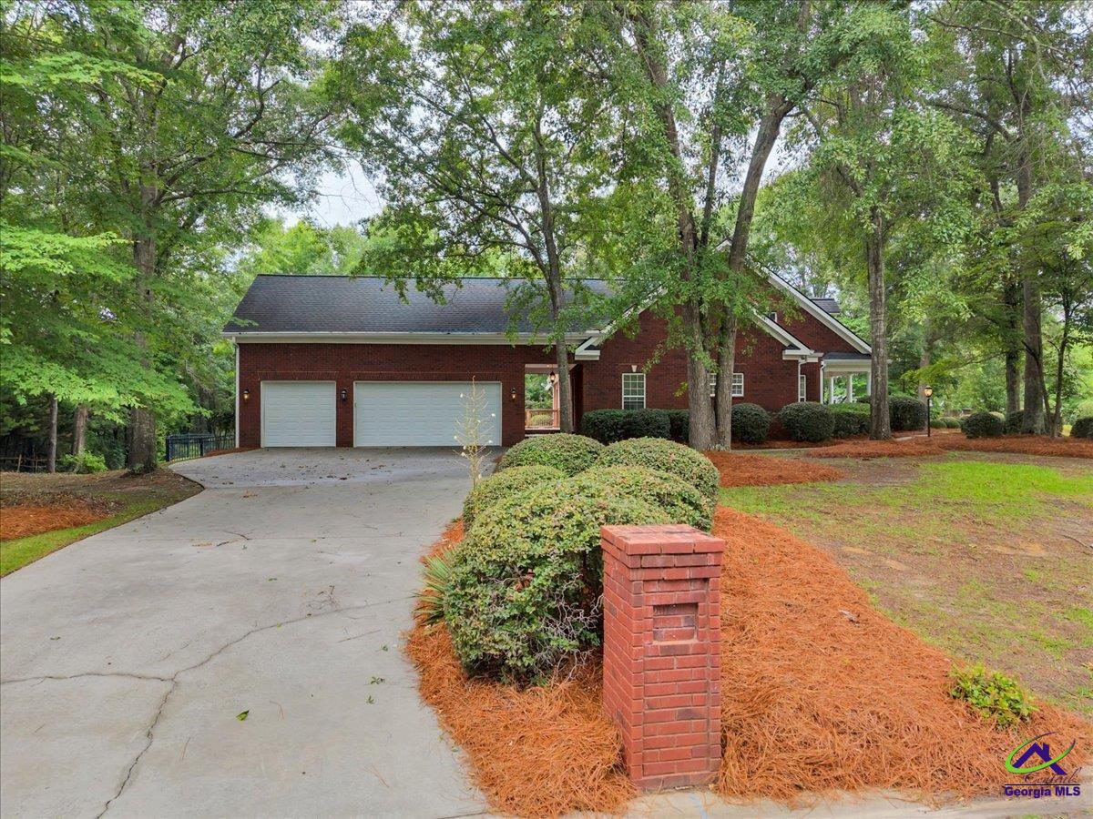 213 Sabre Drive