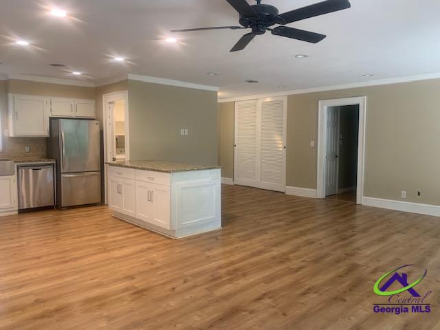 4650 Twin Oak Drive