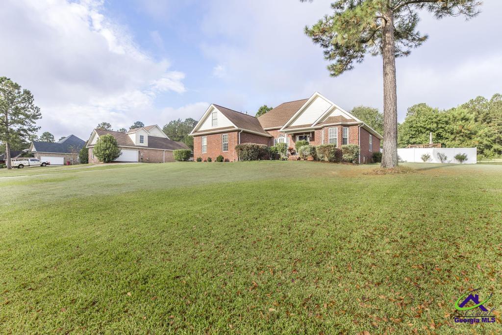 312 Buckskin Dr