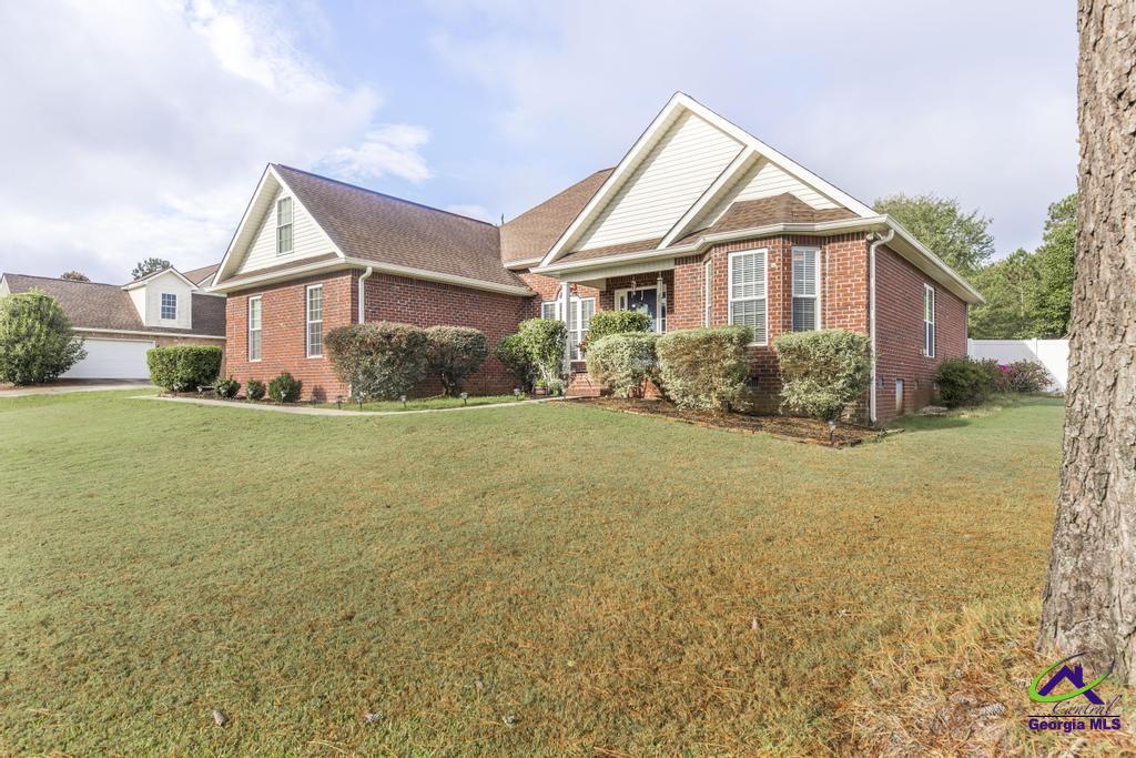 312 Buckskin Dr