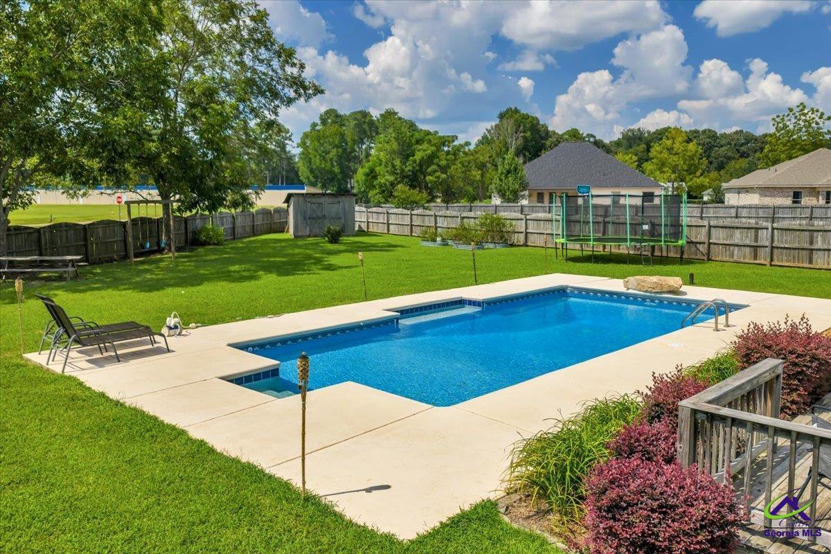 207 Courthouse Lane