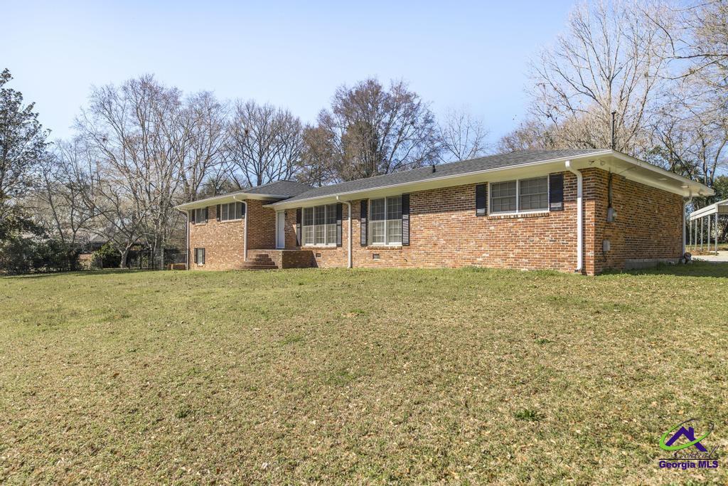6417 Grantham Drive
