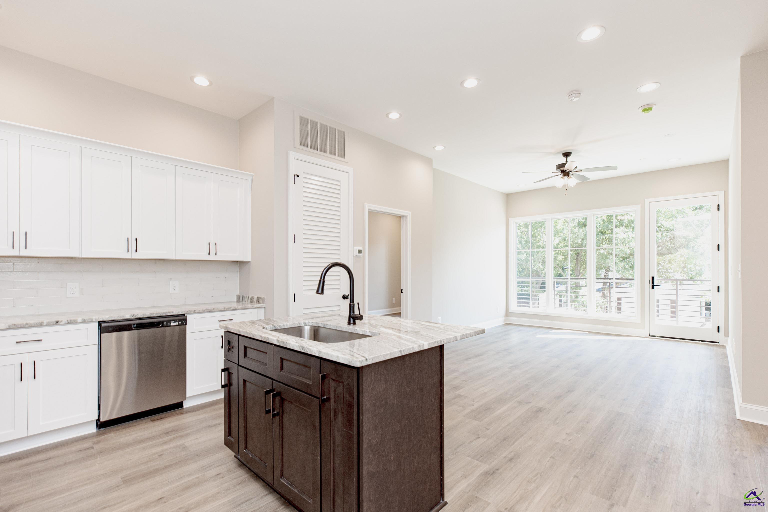 1009 Northside Drive