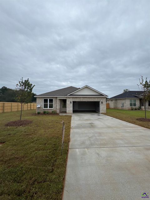 103 Hunt's Landing Drive Kathleen GA 31047