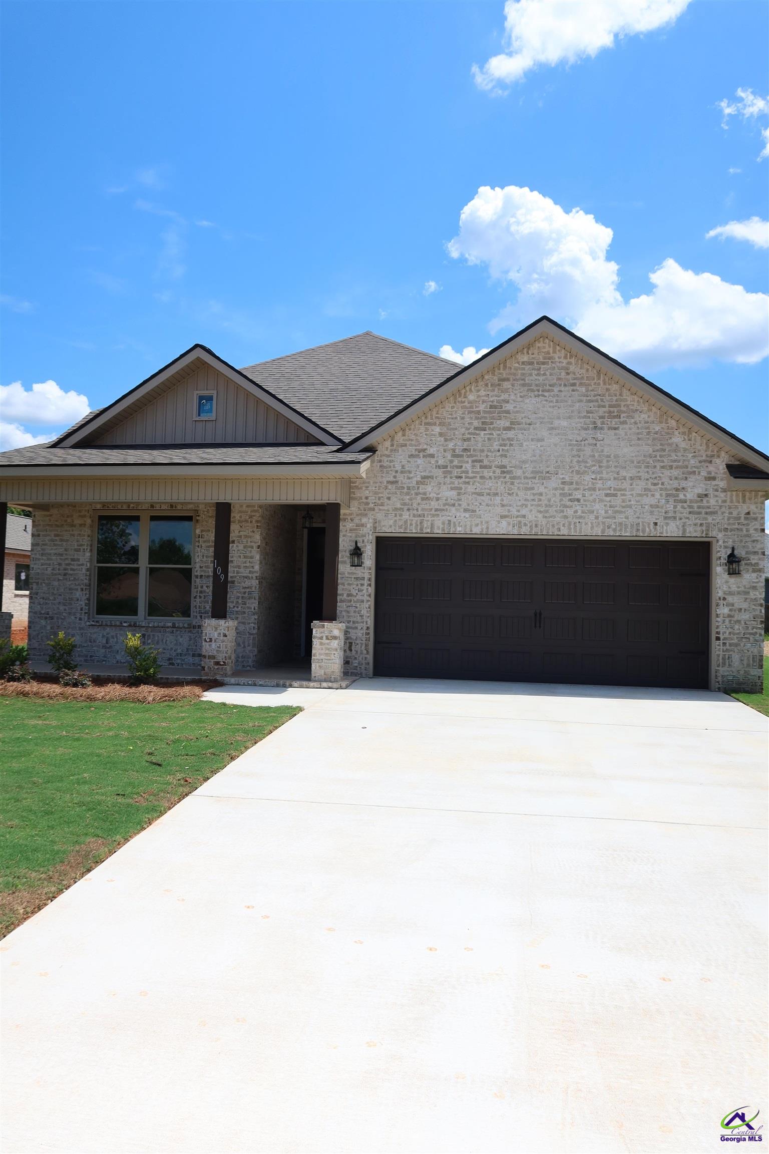 109 Mayberry Lane