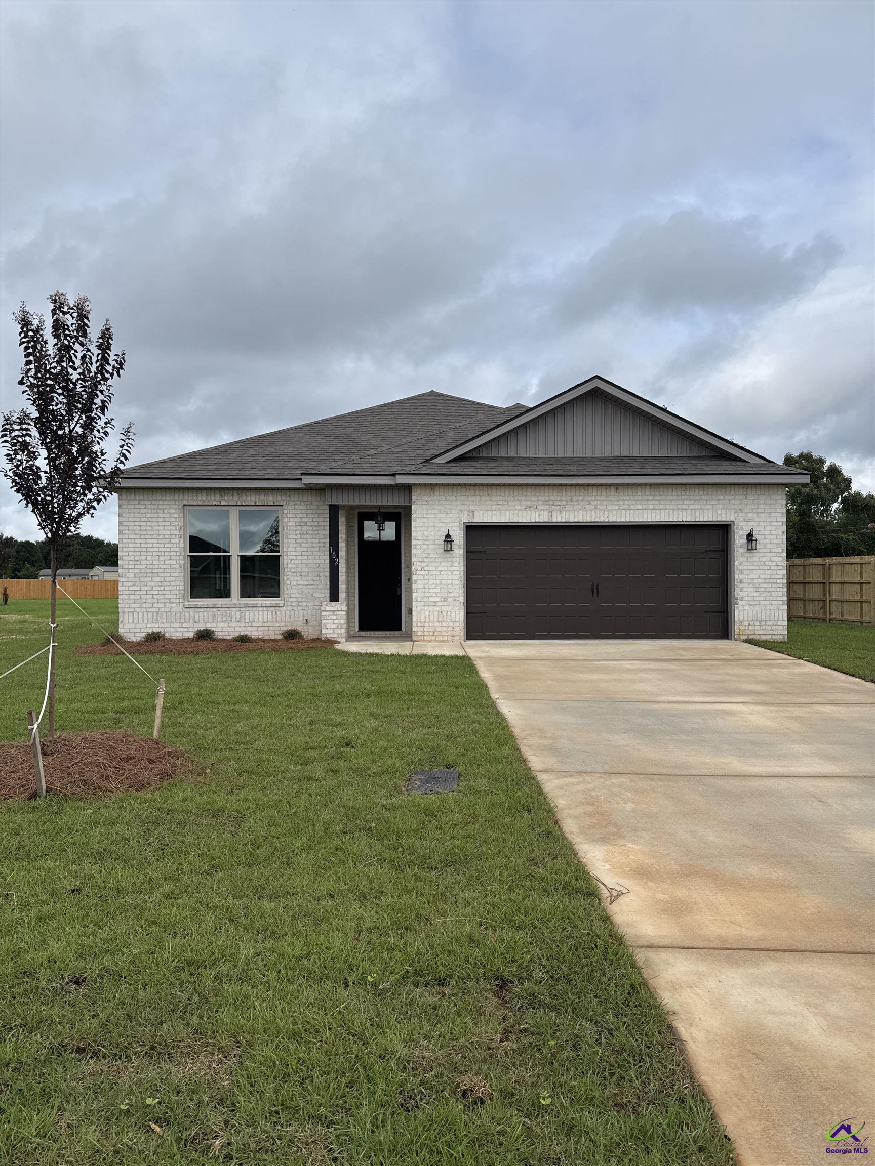 102 Hunt's Landing Drive