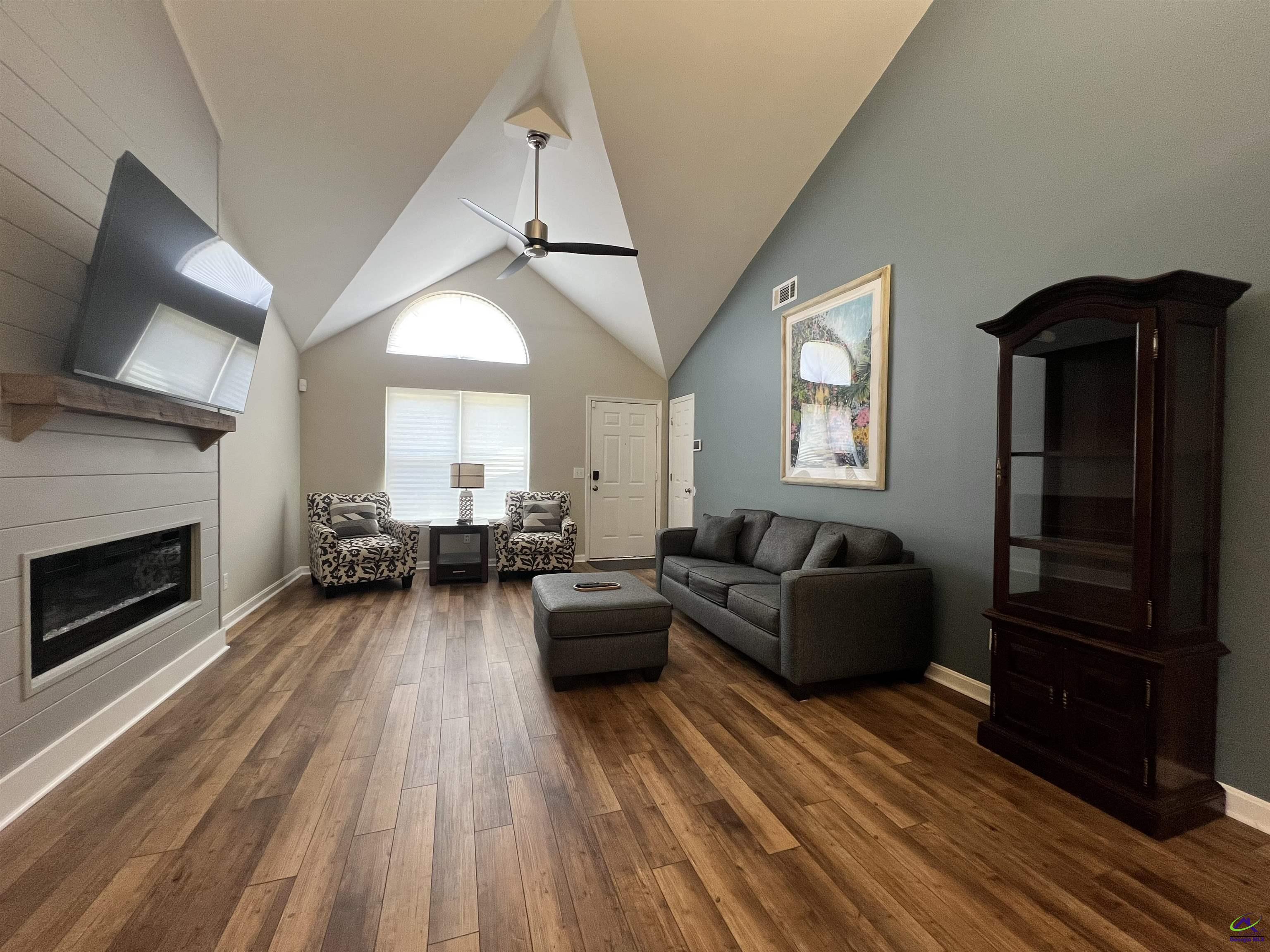 427 Woodland Drive