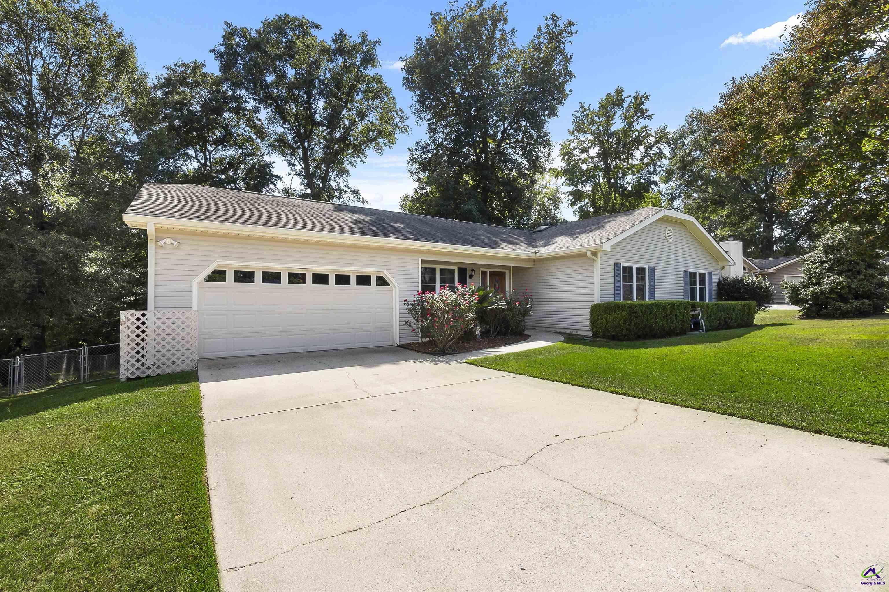 300 Summer Hill Place
