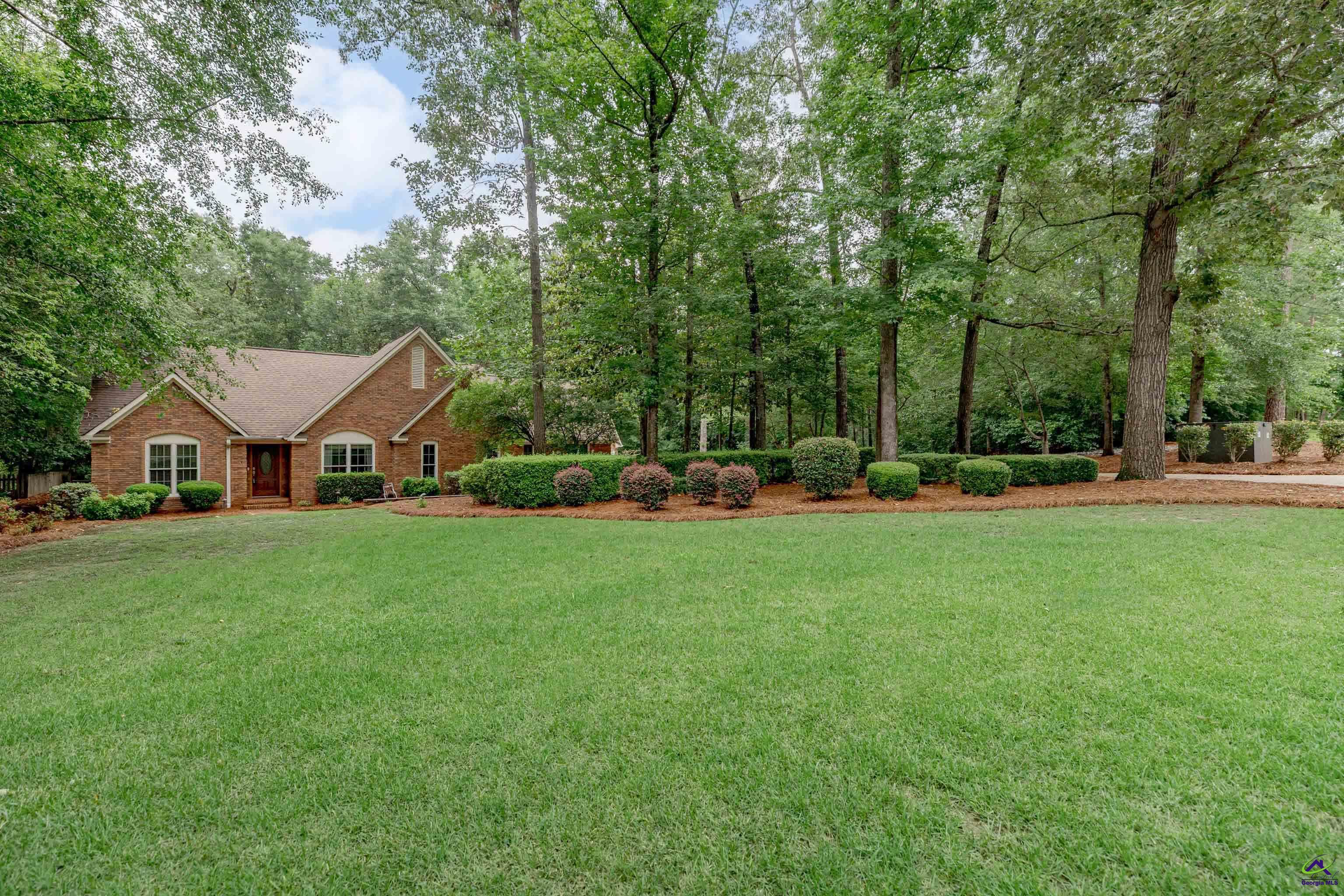 213 Falcon Crest