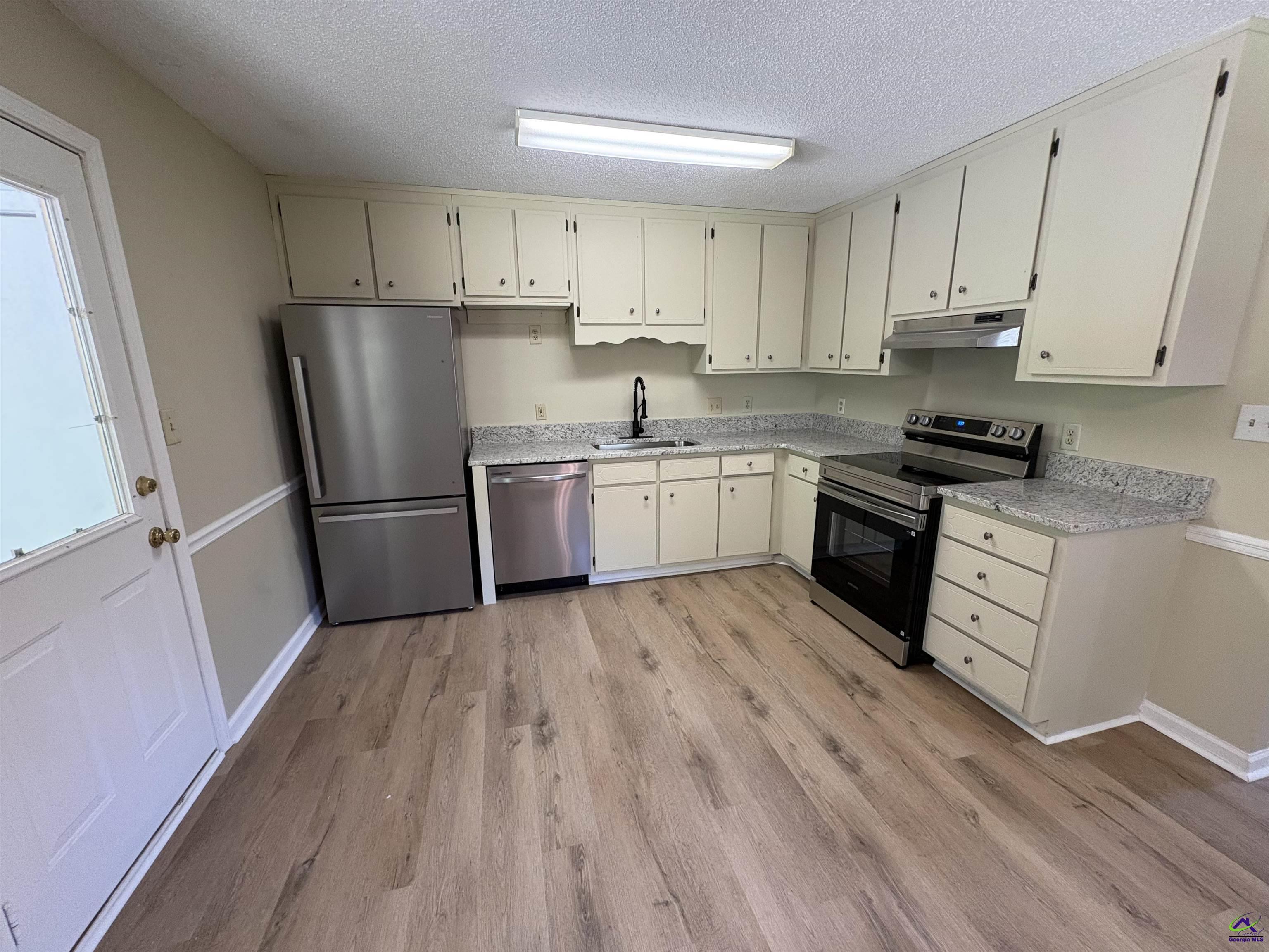 291 JEFFERSON PARK DR.