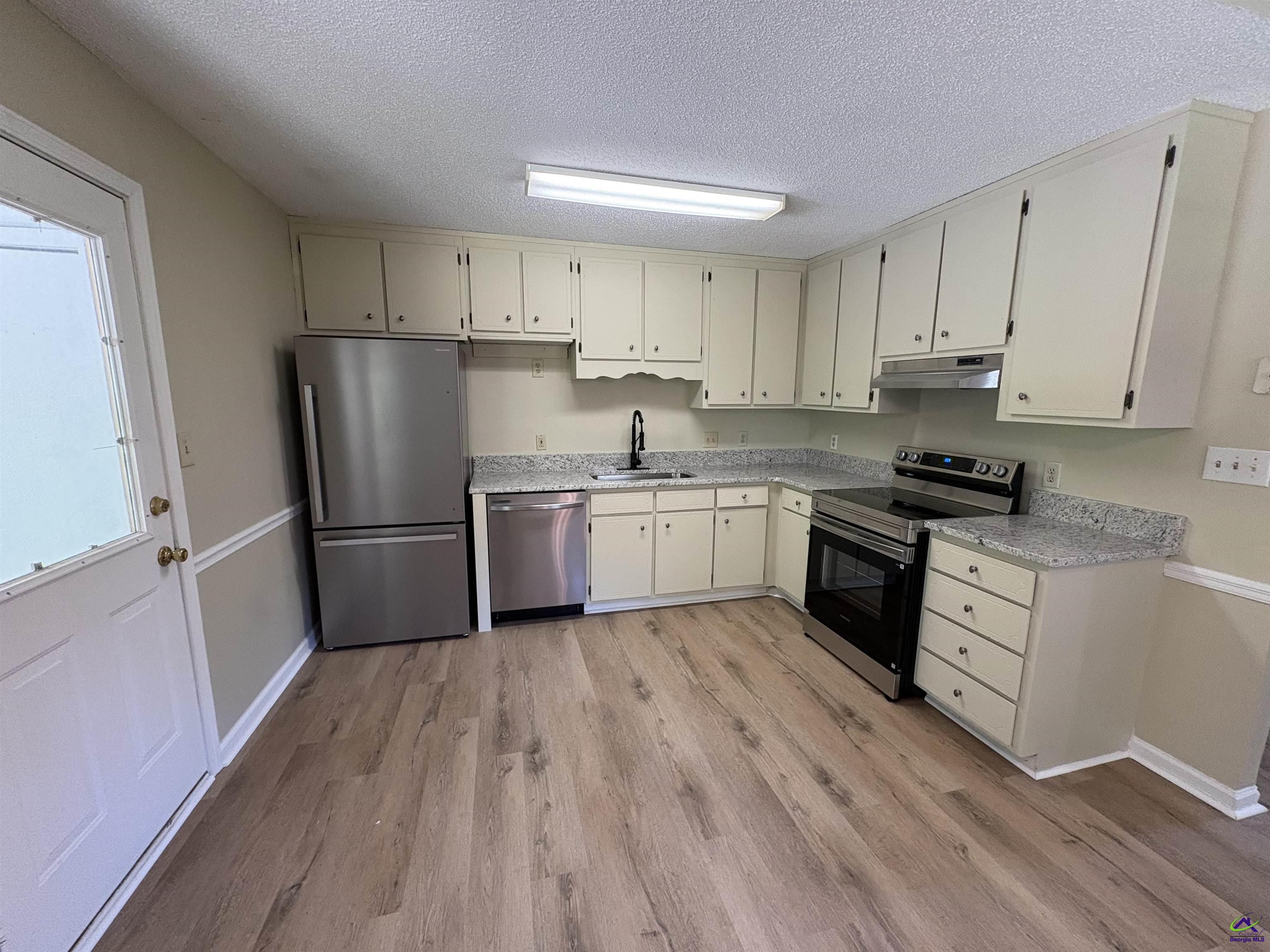 291 JEFFERSON PARK DR.